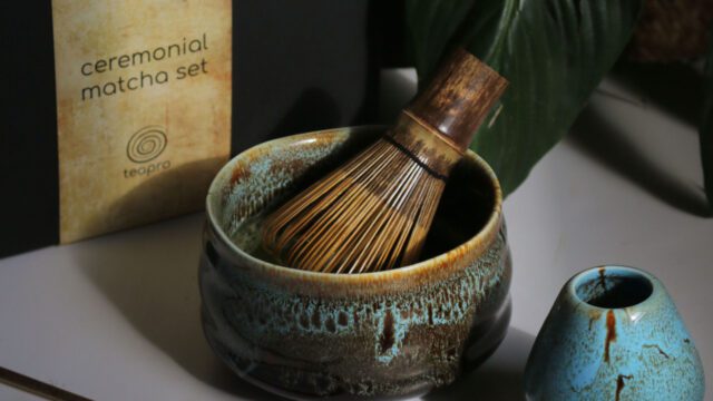 Blue-Ceremonial-Matcha-set-by-Teapro-1